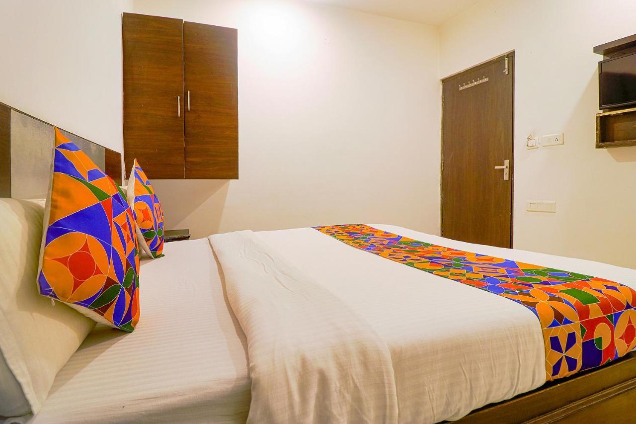 Fabhotel Star Metro Inn Amritsar Exterior foto
