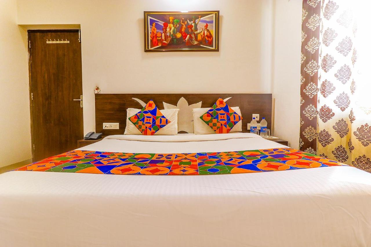 Fabhotel Star Metro Inn Amritsar Exterior foto